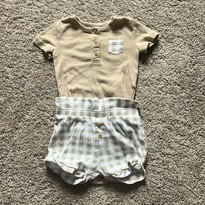 Baby Gap 2 piece outfit
